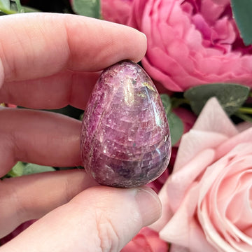 Star Ruby Crystal Egg